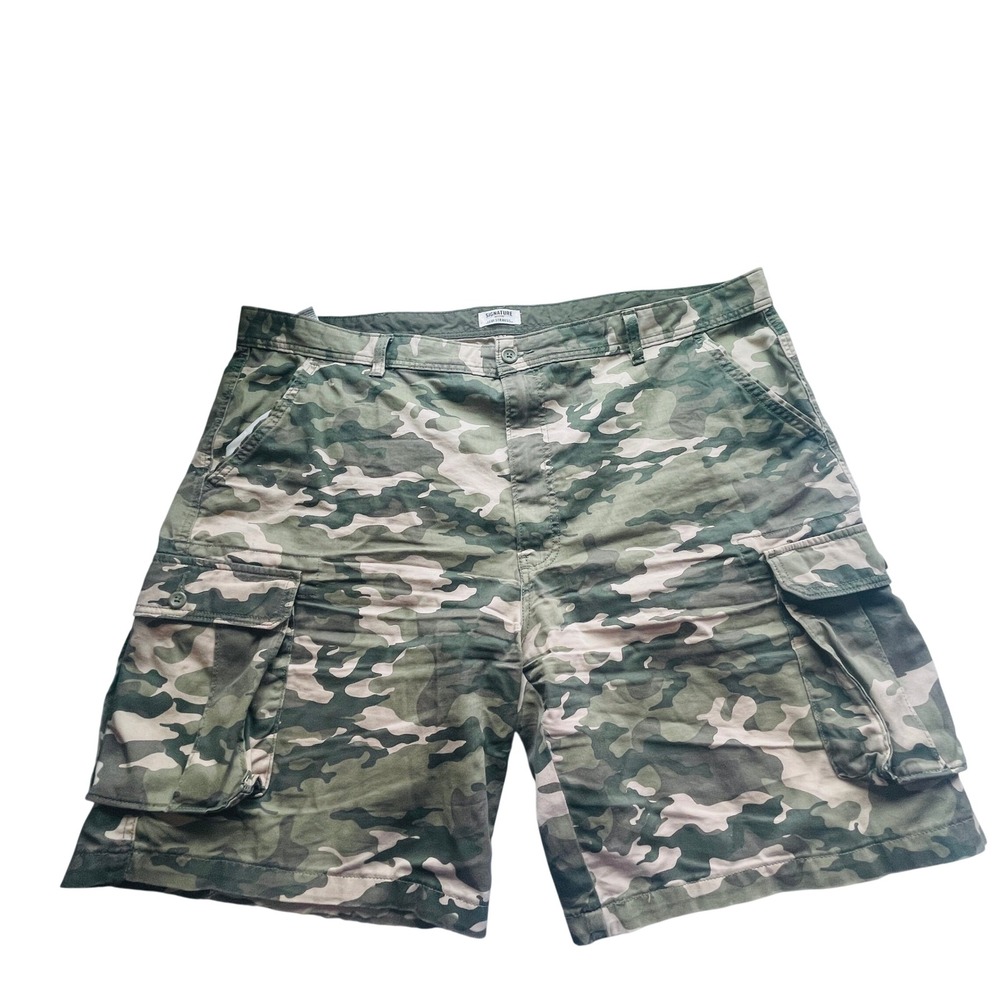 Signature by Levi Strauss Mens Camo Cargo Shorts 46 Green Camo Utility Work Wear